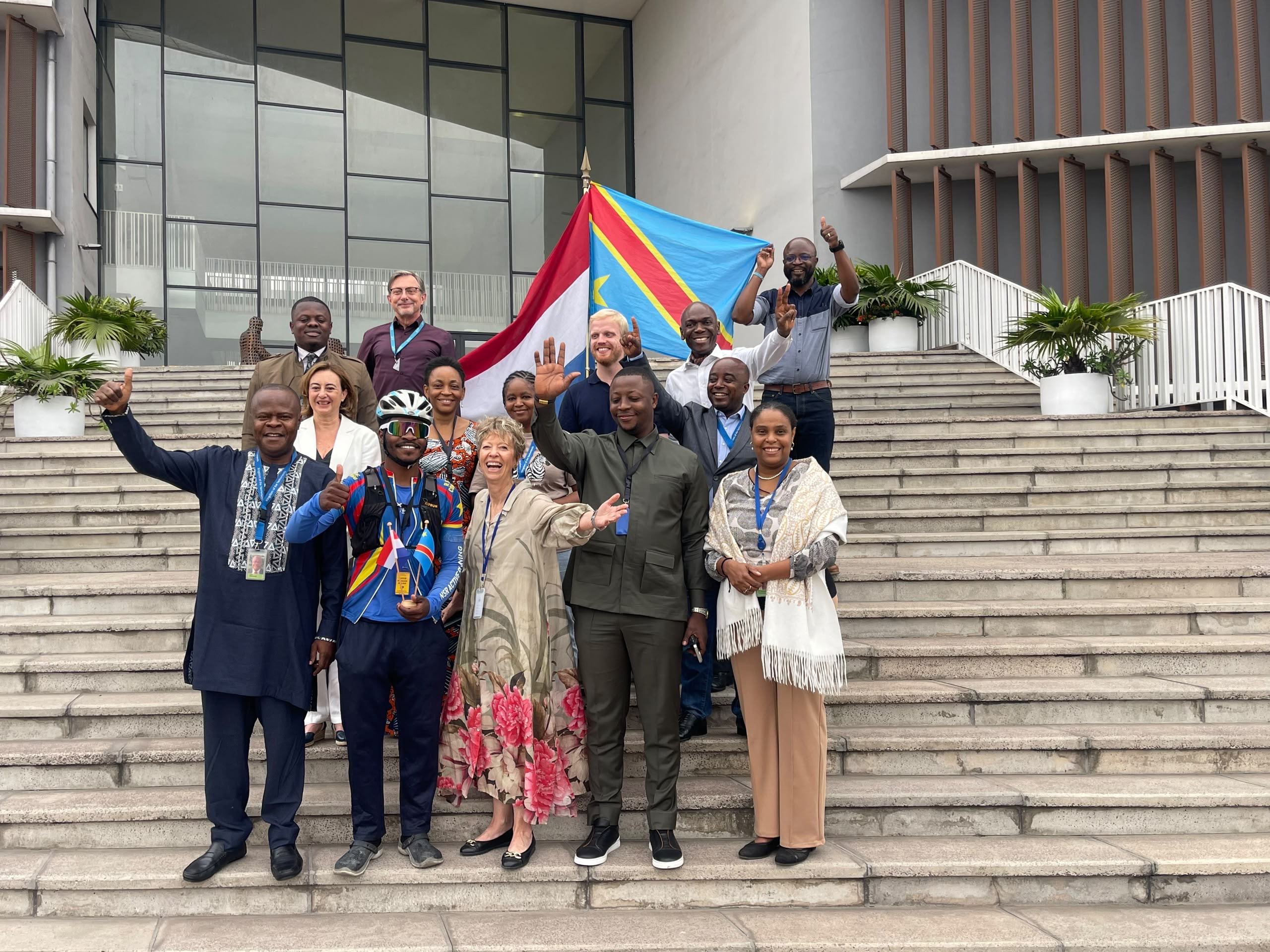 FELD honorée d’avoir été reçue à l’Ambassade des Pays-Bas autour de l’initiative « Pedals for Peace » de Miguel MASAISAI